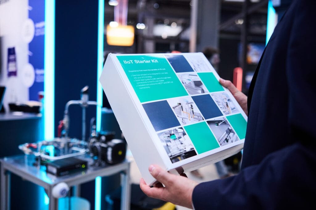 Revolutionizing Predictive Maintenance with the Digital Twin Starter Kit 2 Revolutionizing Predictive Maintenance with the Digital Twin Starter Kit